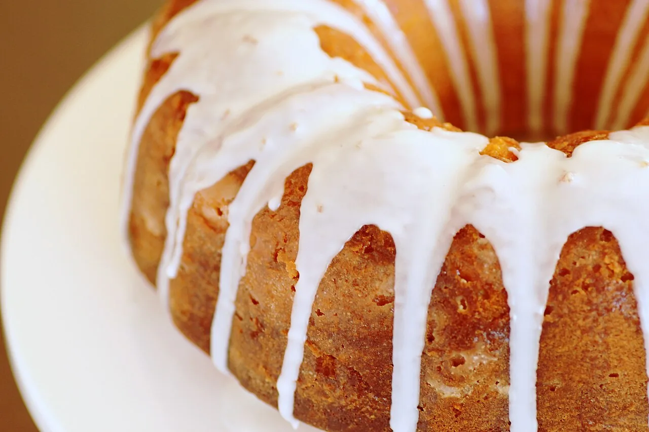 Receita de Bolo de Limão com Cobertura Cremosa