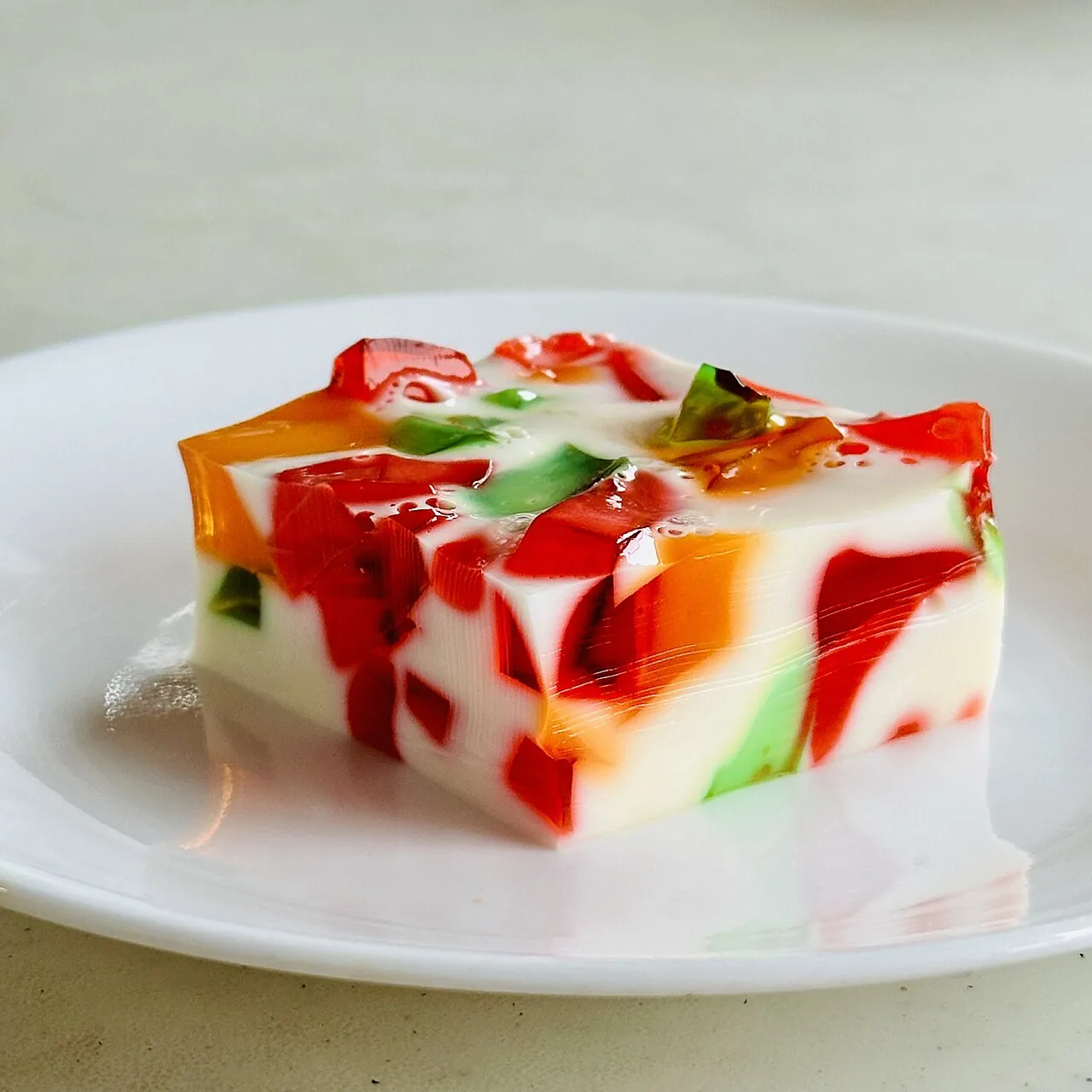 Receita de Gelatina Colorida com Creme (Mosaico)